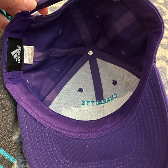 Vintage Snap back Charlotte Hornets Set - Picture 2 of 4
